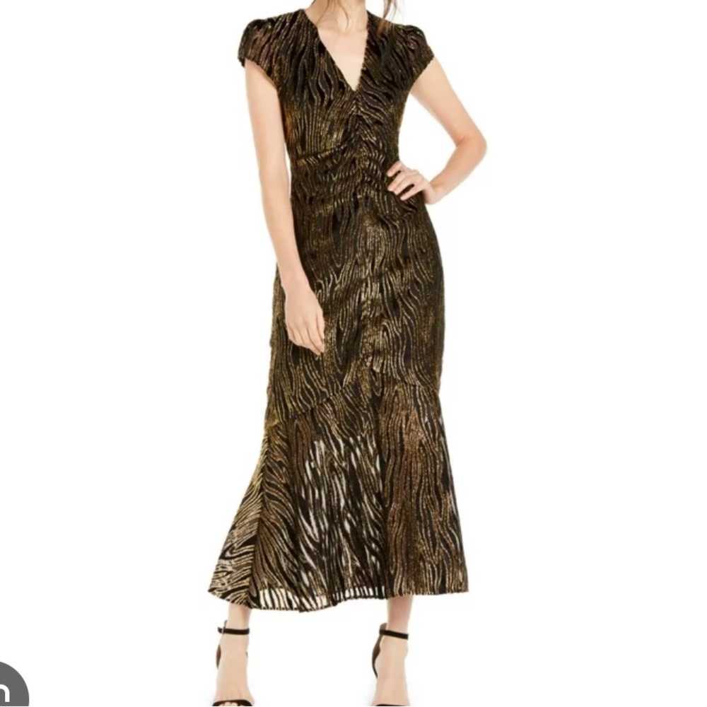 Rachel Zoe NWT! Gorgeous midi dress with cap sleeves.